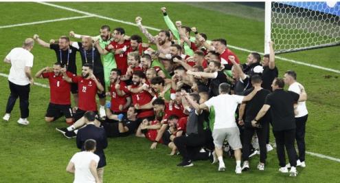 "نحن لا نلعب من أجل المال".. مدافع جورجيا يتحدث عن مكافآت يورو 2024